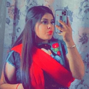 Meet your Posher, Isabel